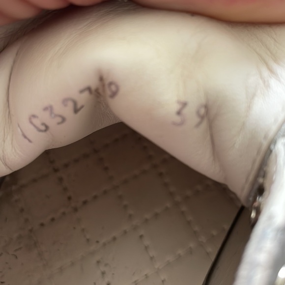 Chanel white and silver sneakers size 39 - Picture 5 of 6